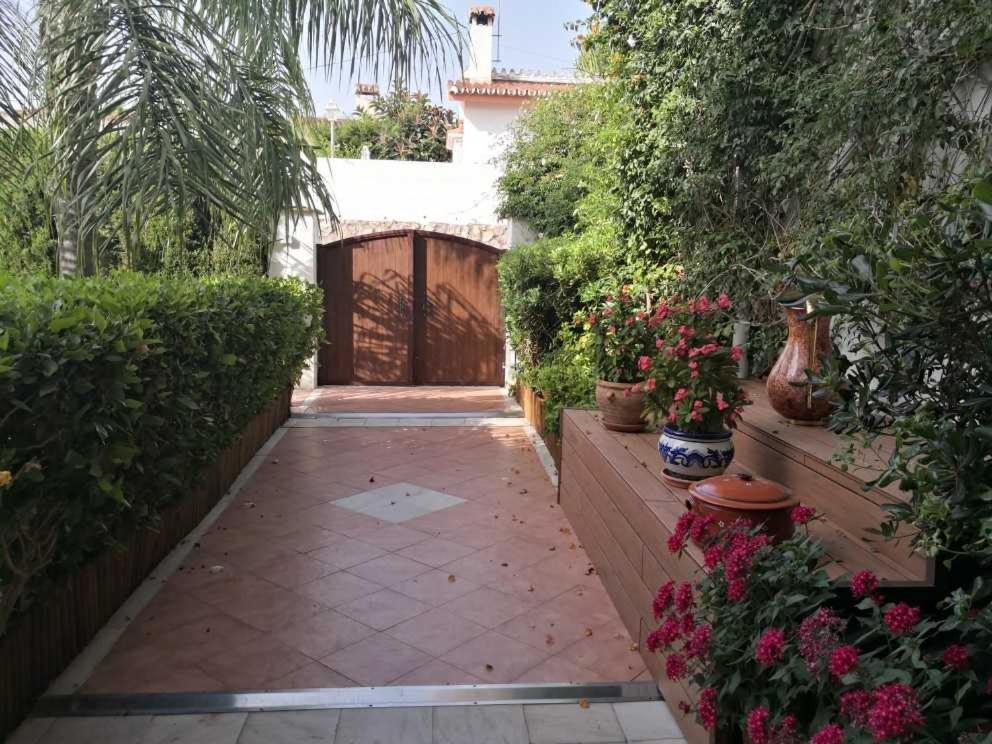 La Luna Blanca Torremolinos Exterior foto